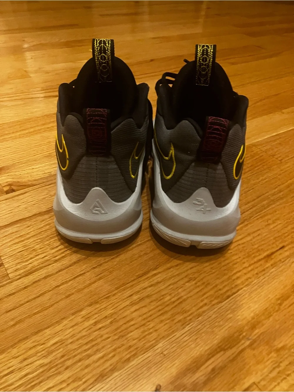 Nike Giannis Zoom Freak 3